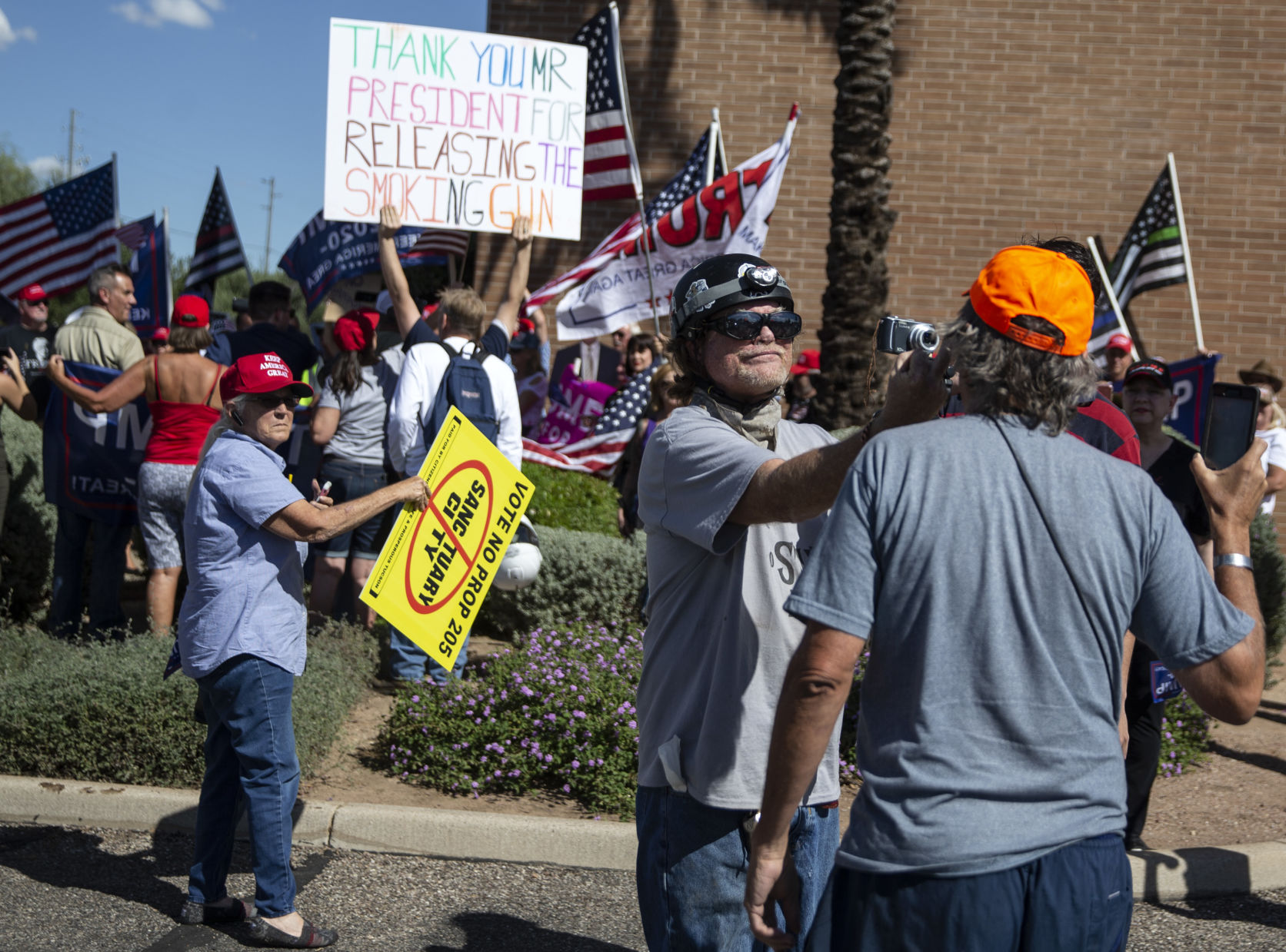 Anti-impeachment protest in Tucson